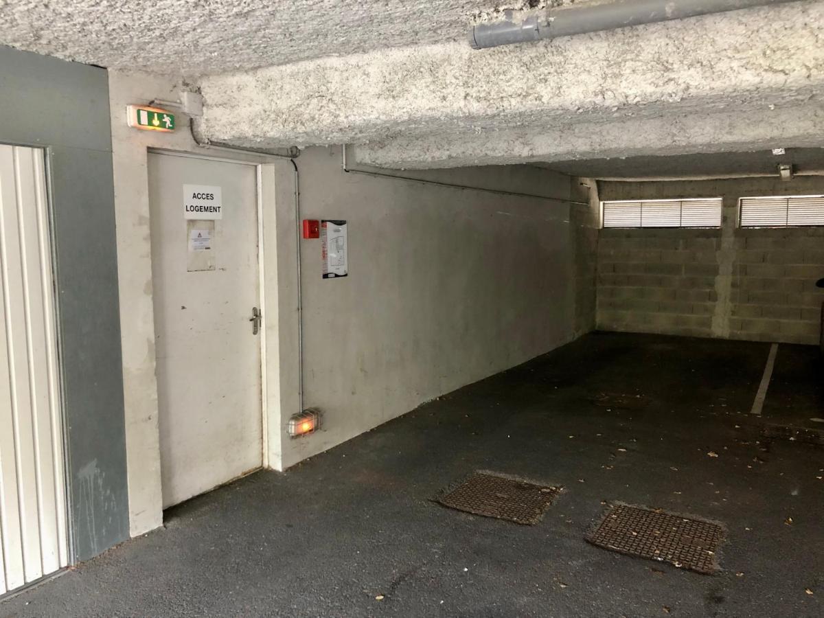 Ferienwohnung Wifi - Parking - Balcon - T2 Les Menhirs Les Sorinières Exterior foto